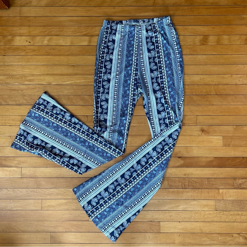 SHEIN | flare mid rise boho leggings yoga pants | size S